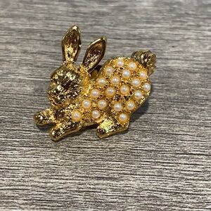 Bunny pin